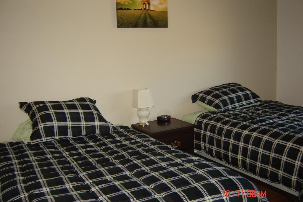 Midway Motel Radisson Номер фото